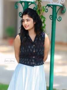 Janany Kunaseelan Stuns in Latest Photoshoot | Leo Actress Glows