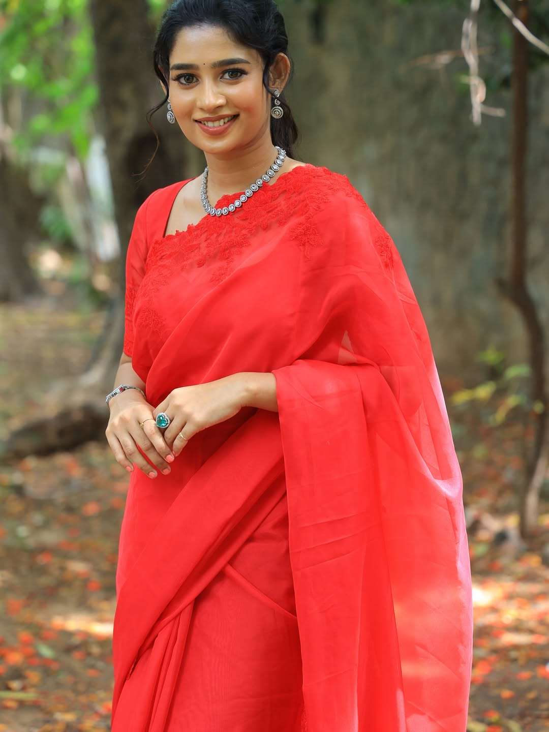 Janany Kunaseelan Stuns in Latest Photoshoot | Leo Actress Glows