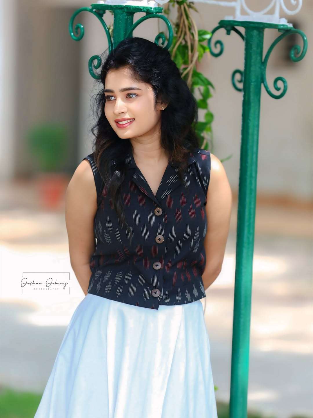 Janany Kunaseelan Stuns in Latest Photoshoot | Leo Actress Glows