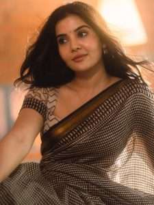 Madhuri Jain Mind Blowing Photos Go Viral on all social media platform