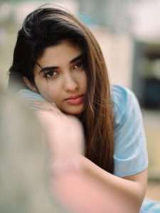 Pragya Nagra Impresses Fans with Her Ravishing New Look