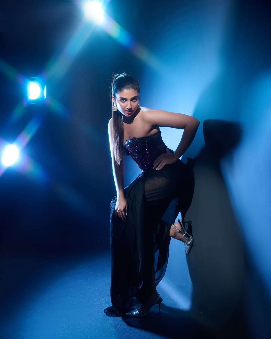 Pragya Nagra Impresses Fans with Her Ravishing New Look