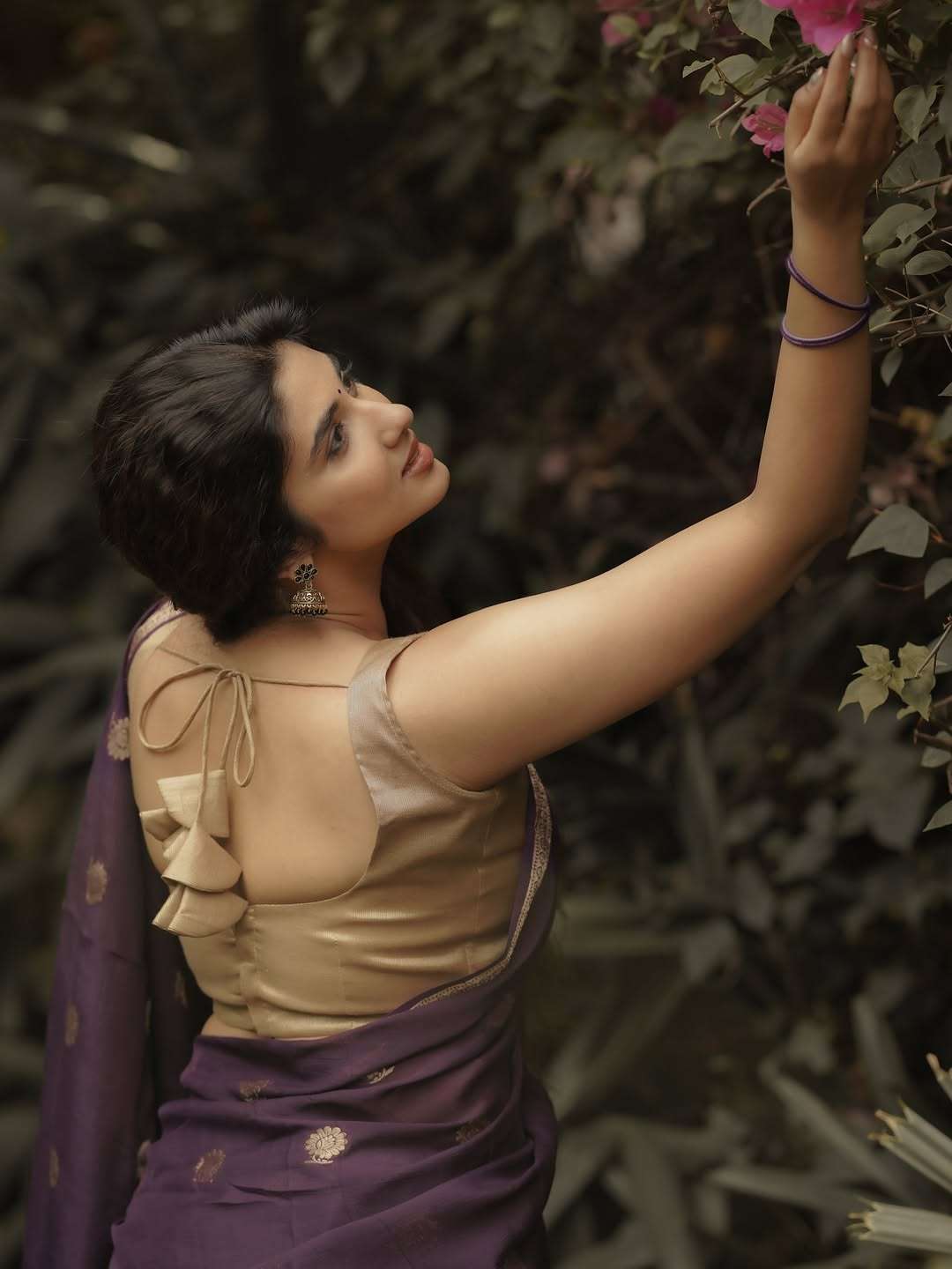 Pragya Nagra: The Stunning Malayalam Actress Going Viral with Her Latest Photos