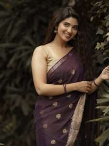 Pragya Nagra: The Stunning Malayalam Actress Going Viral with Her Latest Photos