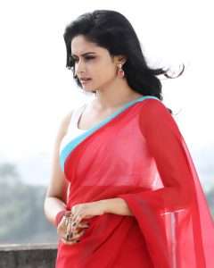 Trending Movie Actress Priyalaya grabs Kollywood fans Attention on Internet