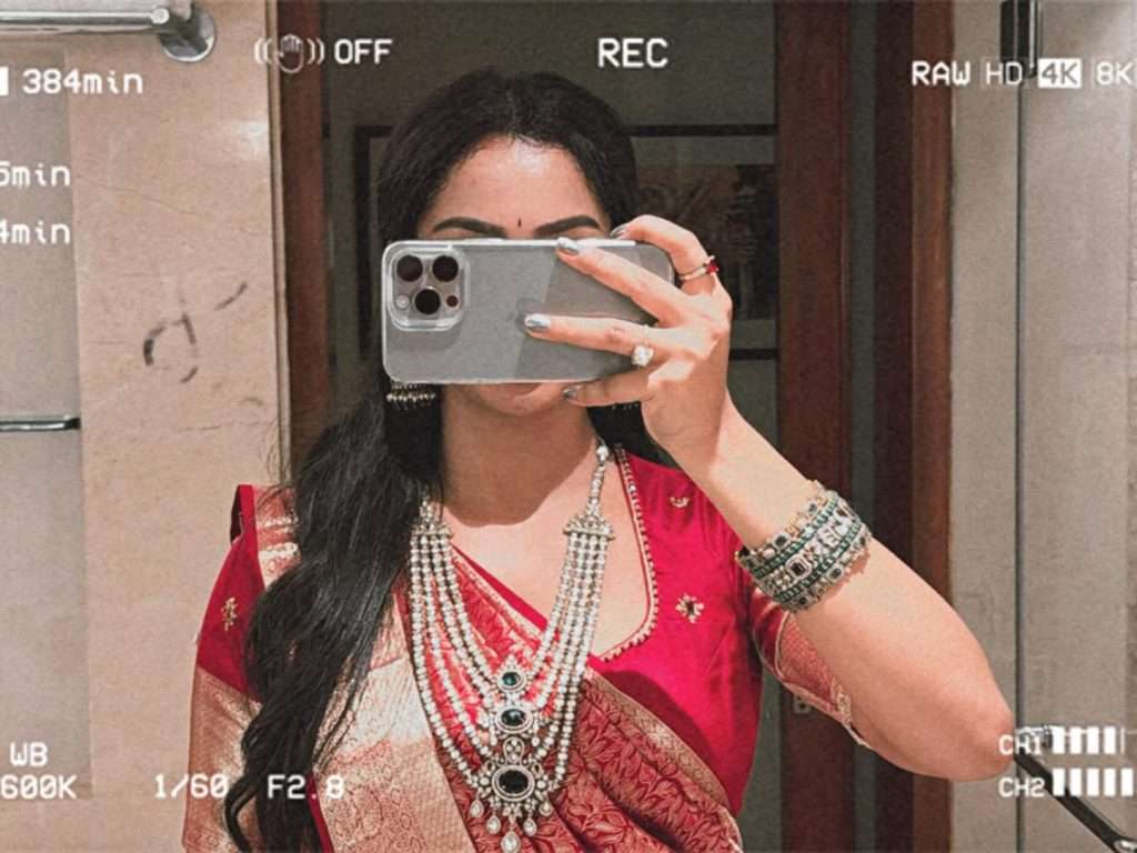 Swathi Konde shines in Her Latest Traditional Photoshoot