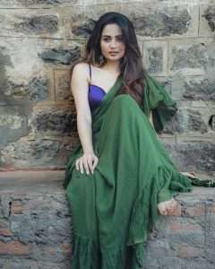 Teju Ashwini Debuts as Lead Heroine in G.V. Prakash’s Blackmail