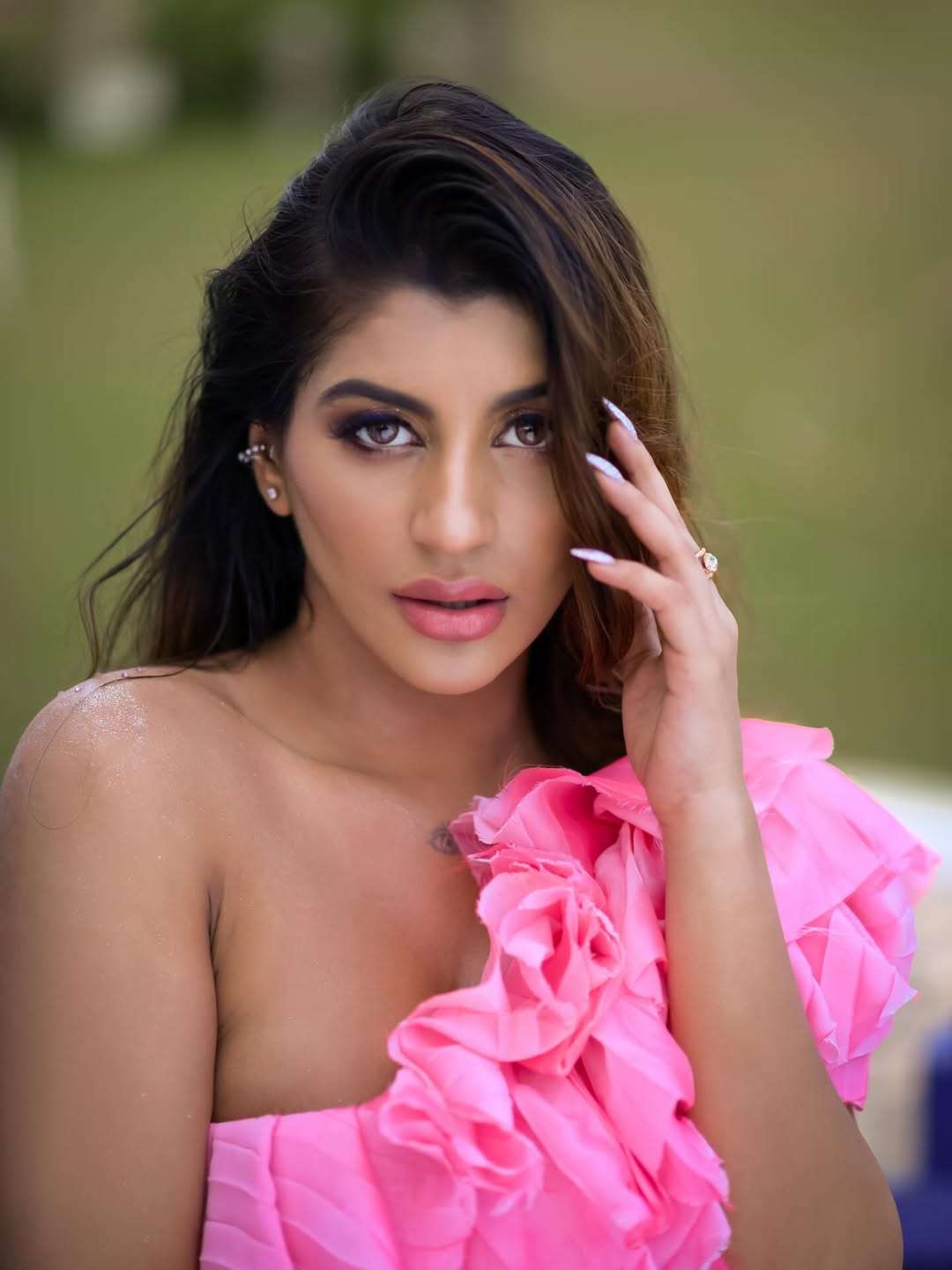 Yashika Aannand's 20+ Stunning Photos Go Viral