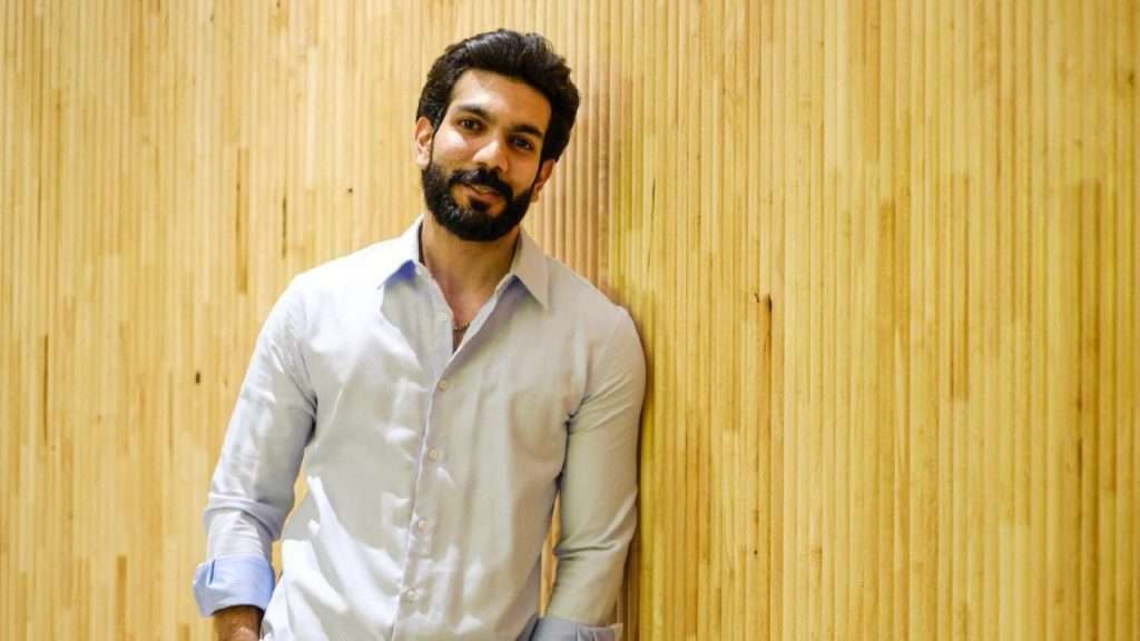 Thalapathy Vijay's Jana Nayagan Cast Updates in Tamil