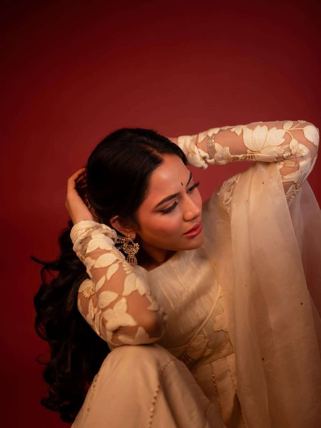 Aishwarya Dutta Stuns with Her Latest Photos