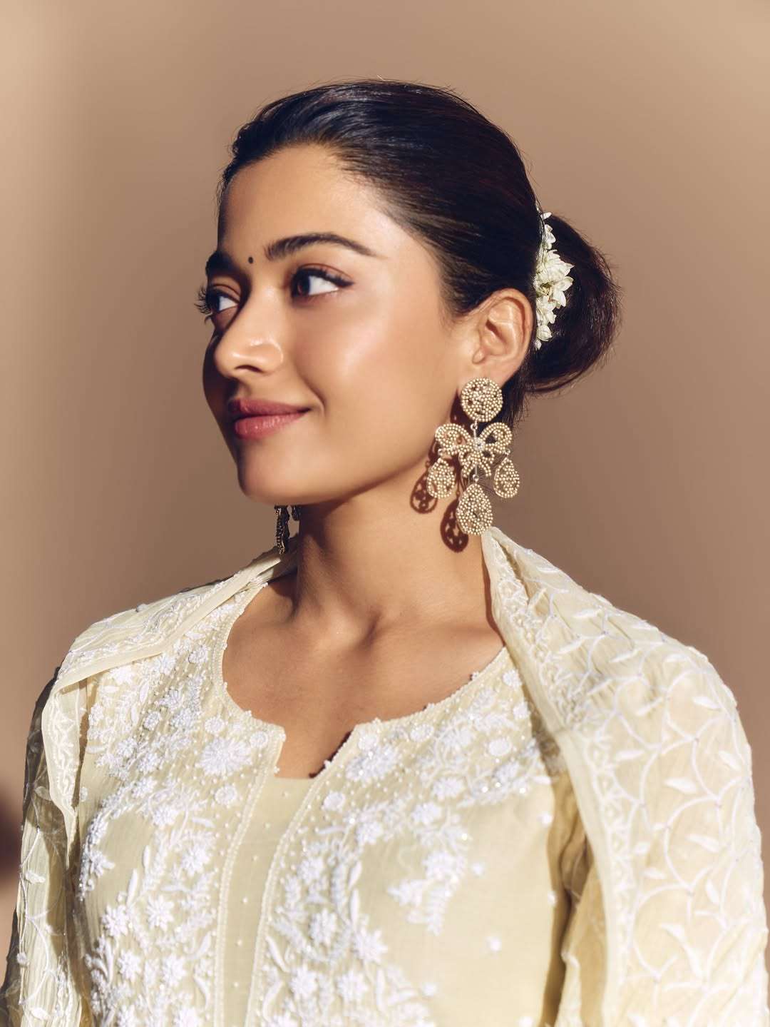 Rashmika Mandanna Mesmerizes in Her Latest Photoshoot