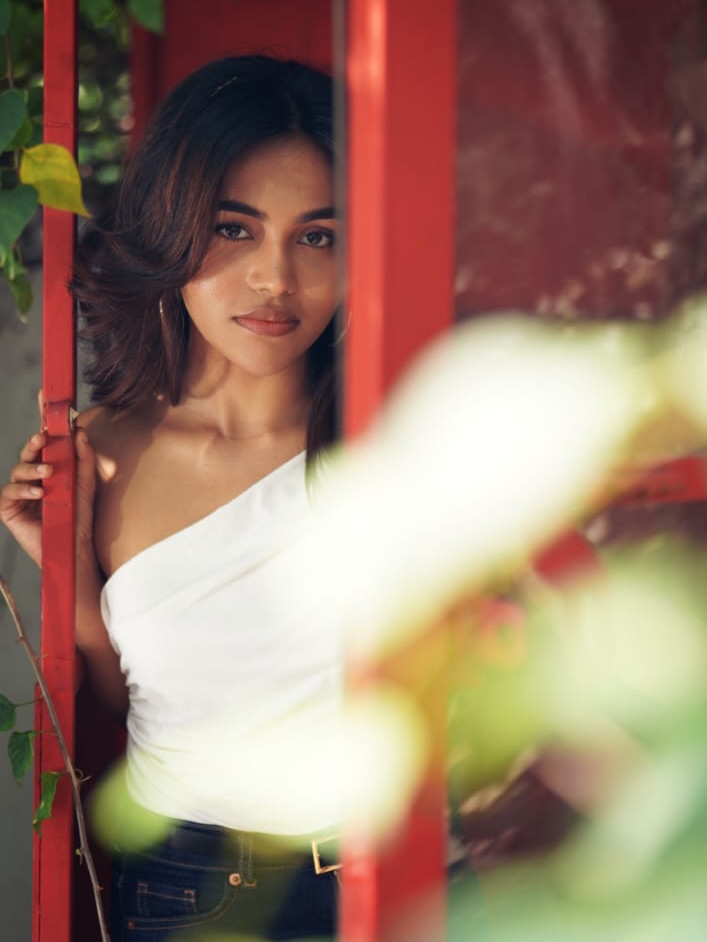Bhavani Sre Stuns Fans with Her Latest Gorgeous Photos

